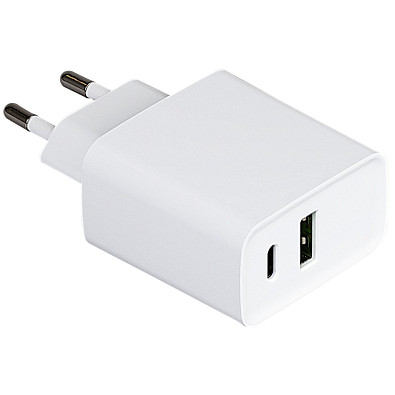 Ladegerät mit 20W Power Delivery und Quick Charge für USB Typ A und Typ C