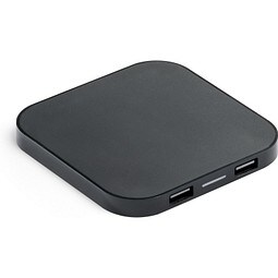 CAROLINE. Superschnelles 15W wireless Ladegerät mit HUB 2 USB-A Anschlüssen aus Recyceltes ABS (60% rABS), Schwarz