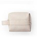 GILI. Kulturbeutel aus PU (21% recyceltes PU und 30% recyceltes Polyester), Beige